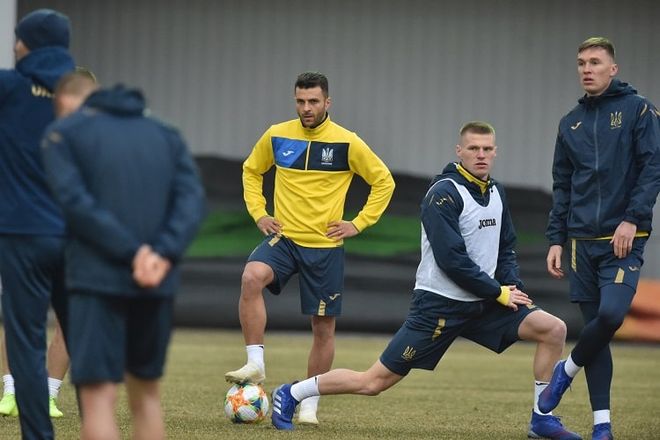 乌克兰国家队主帅调整阵容备战国际比赛的简单介绍