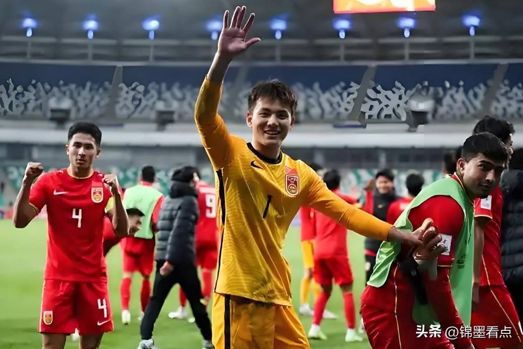 年轻球员崭露头角,稳健发挥领先 年轻球员崭露头角,稳健发挥领先