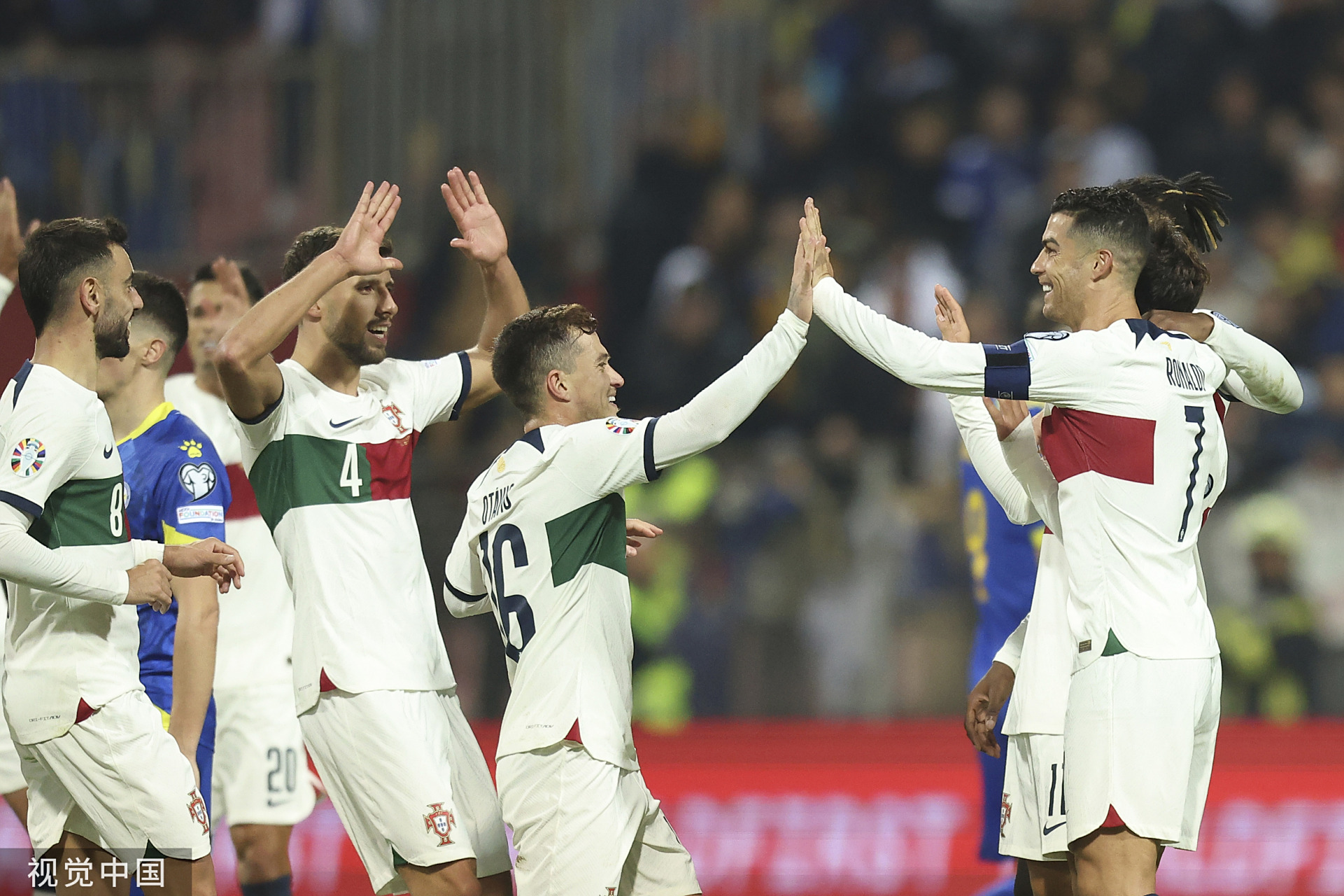 葡萄牙队成功晋级欧洲杯预选赛8强：波黑出局的简单介绍