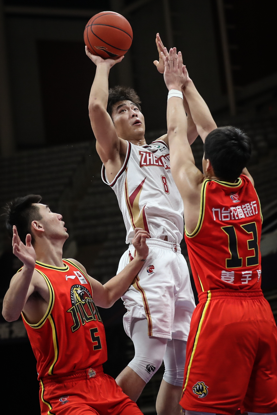 都灵队遭遇困境，急需扭转局面