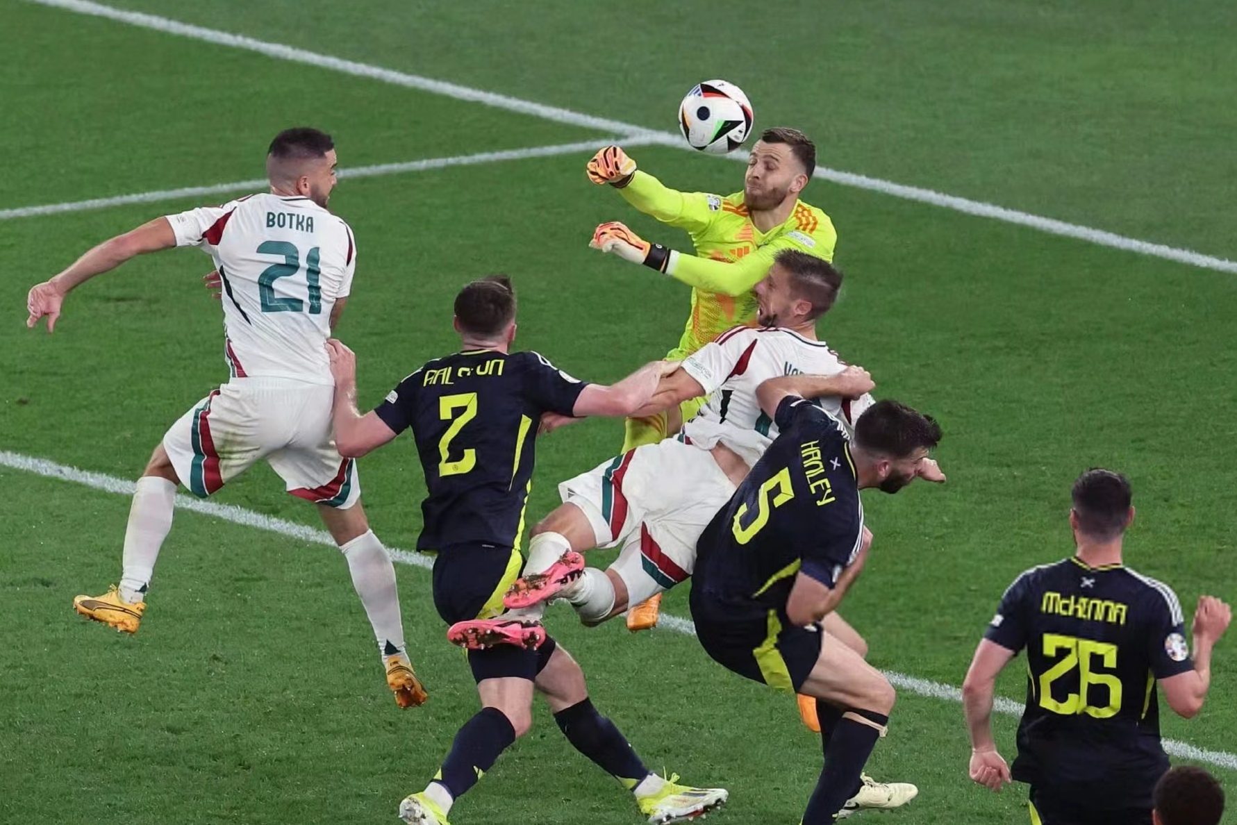 威尔士队奋起反击，晋级决赛