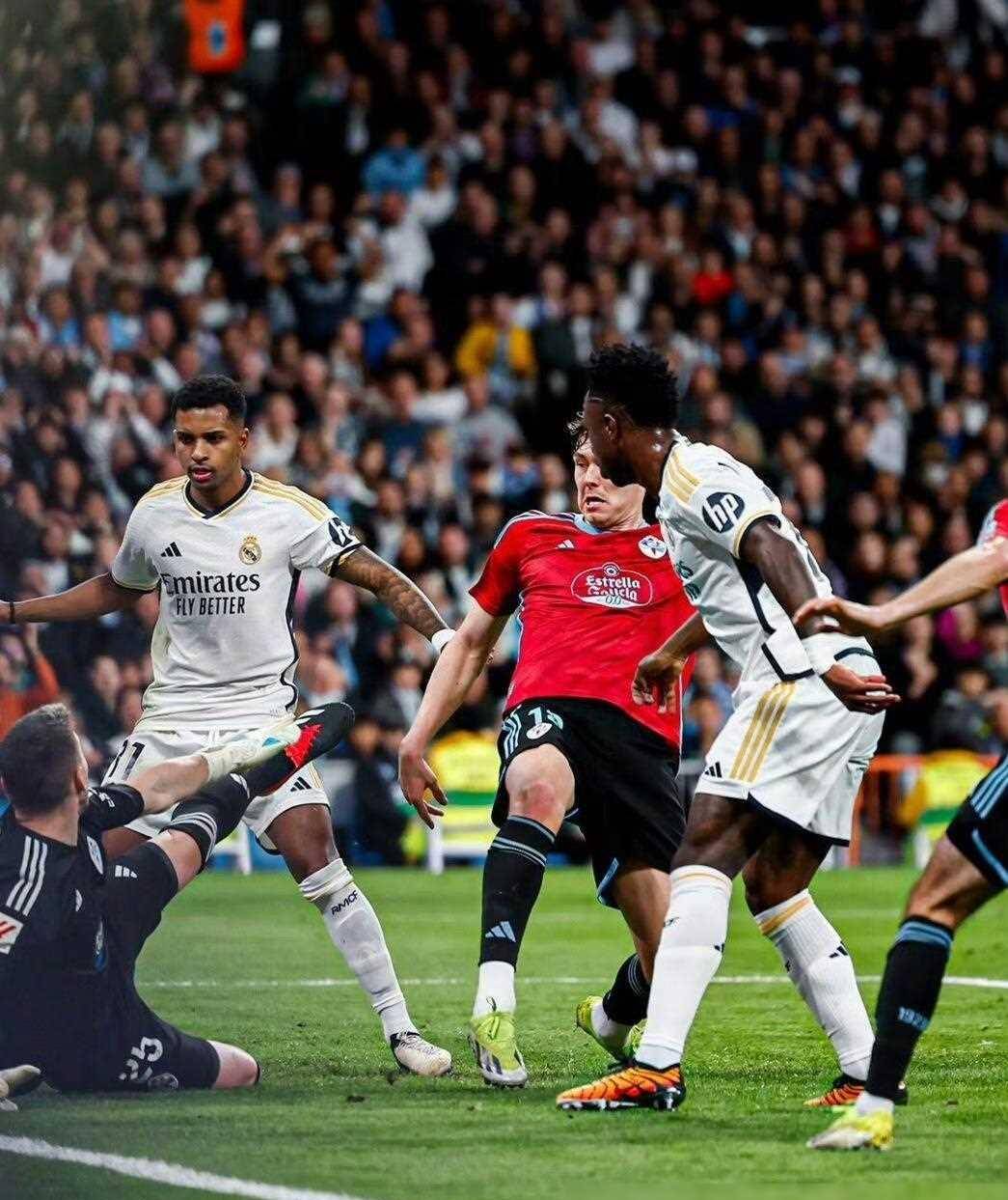 关于皇马主场大胜，豪取小组第一的信息