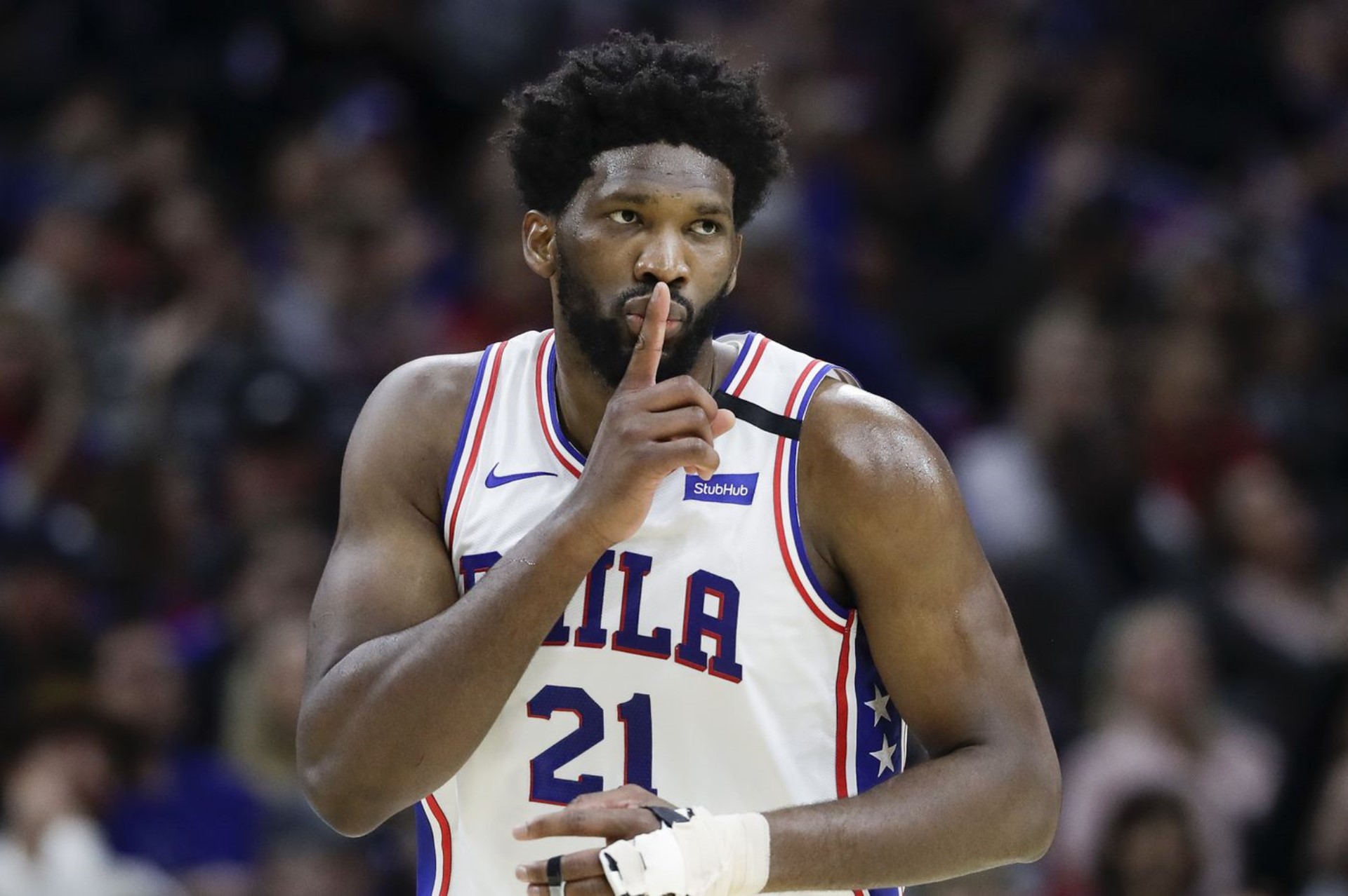 开云体育中国-鹈鹕逆转福建队，恩比德高光表现