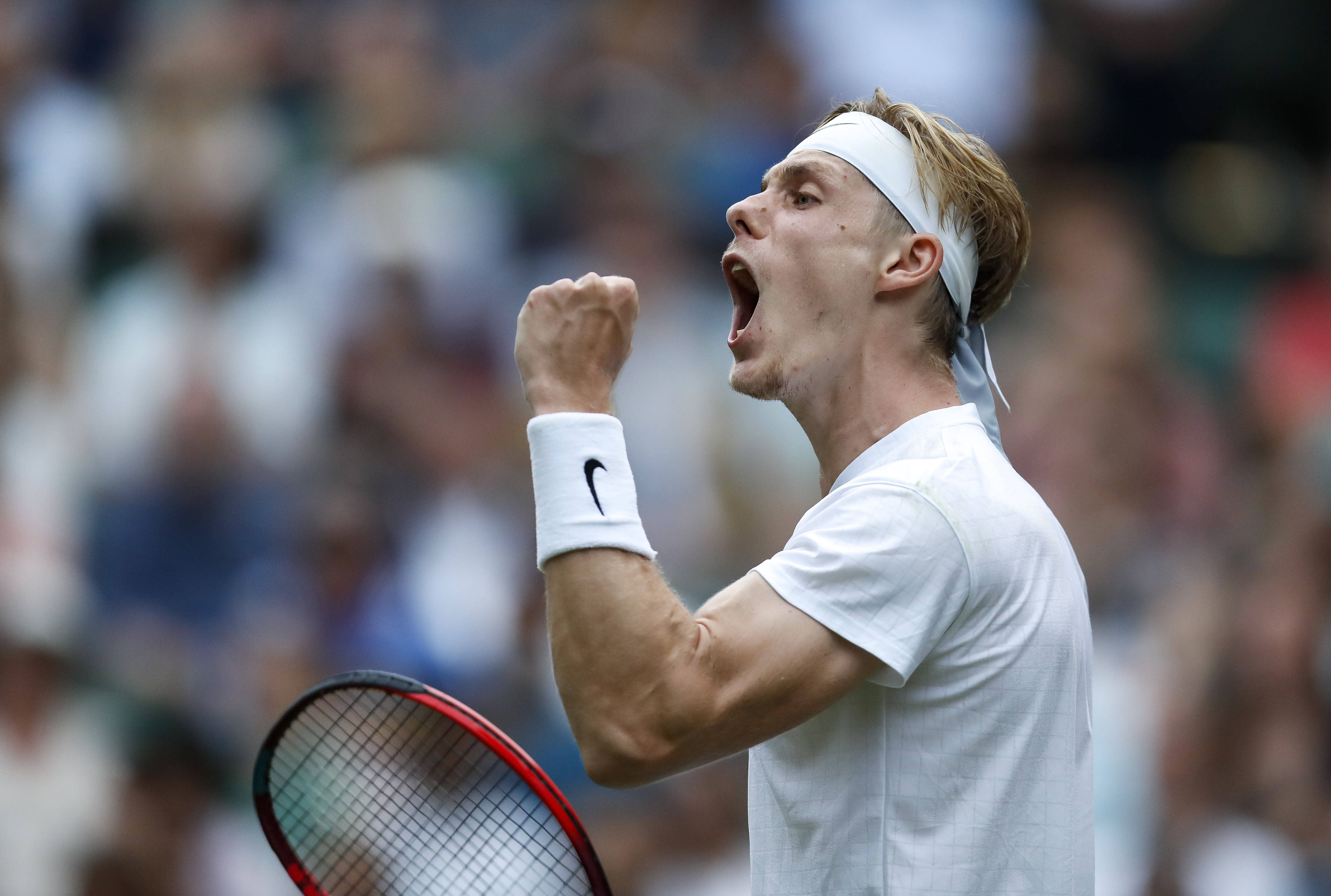 开云体育官网-温网完胜年终总决赛，穆雷高光表现