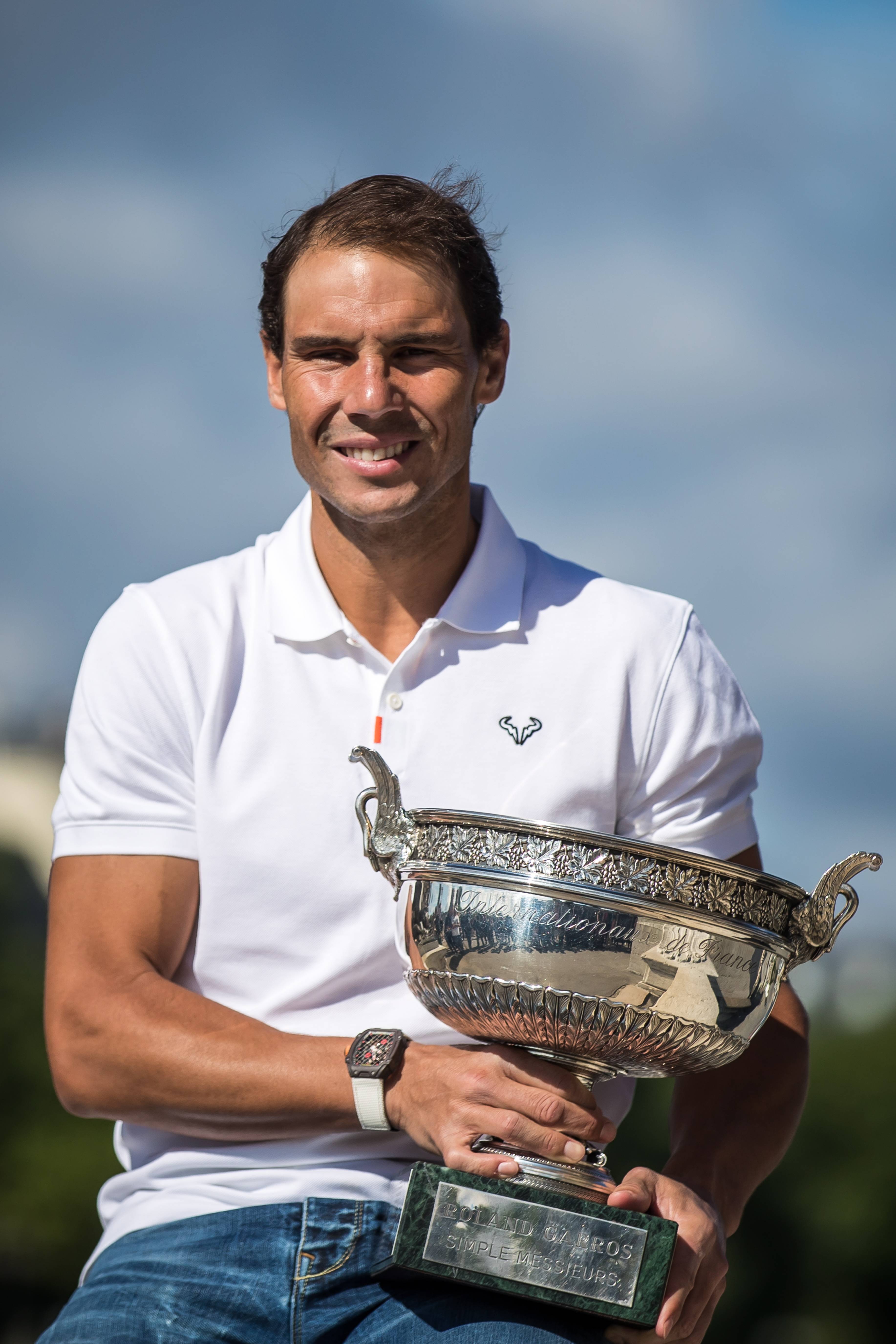 开云平台-法网力克拉沃尔杯，纳达尔刷新纪录的简单介绍