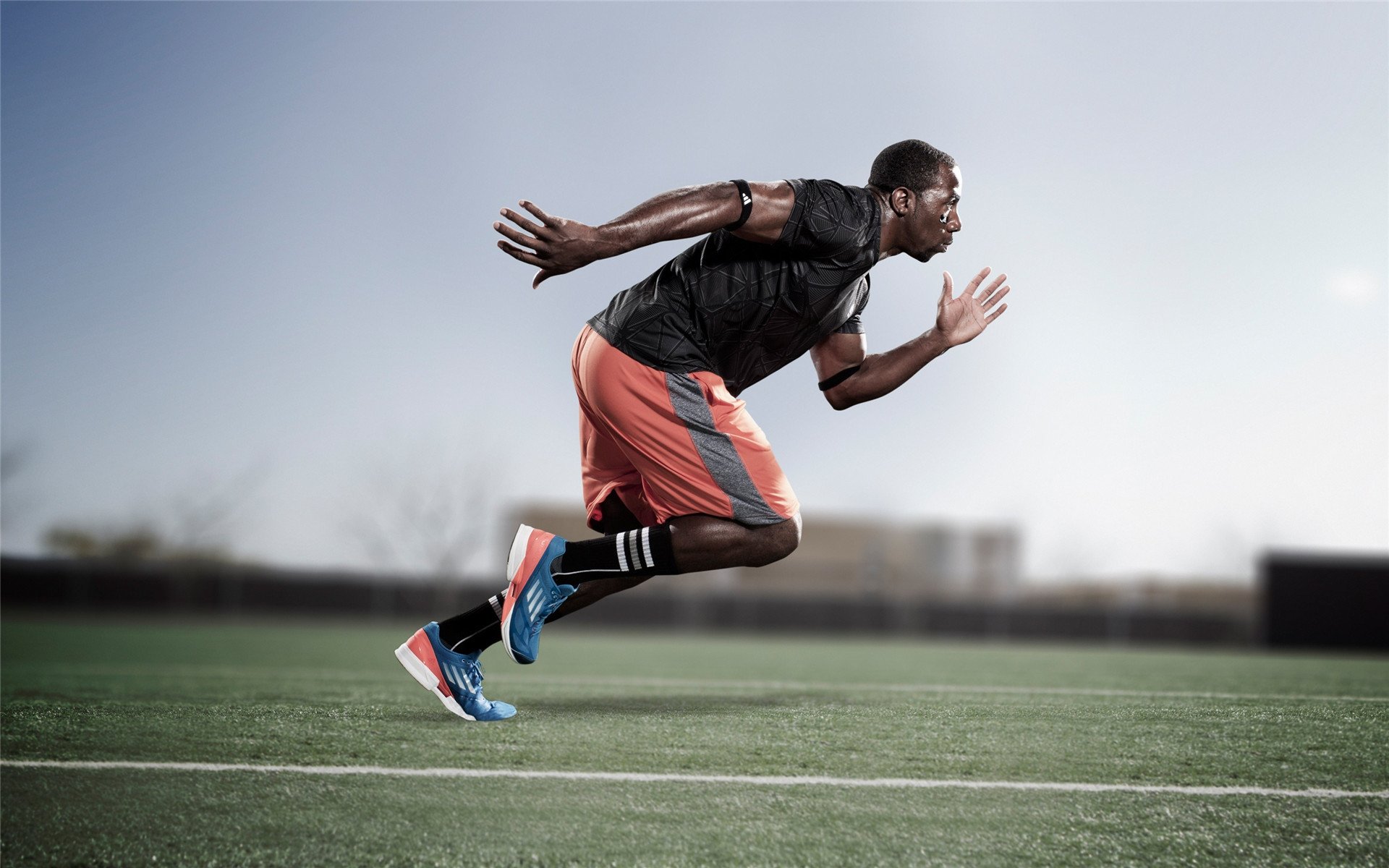 比利亚雷亚尔防守锁死希腊,哈兰德成为关键先生